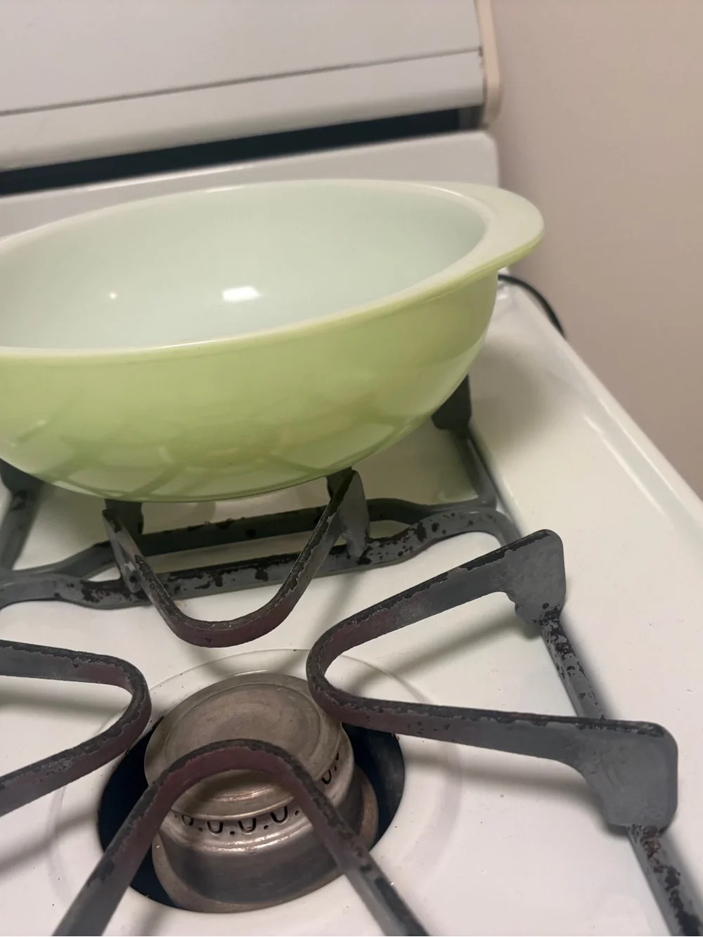 Pyrex Light Green Bowl with White Center